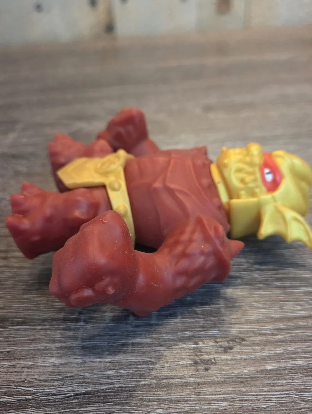 Heroes of Goo Jit Zu Stretch Strikers Hero Pack, Stretchy Action Figure Blazagon